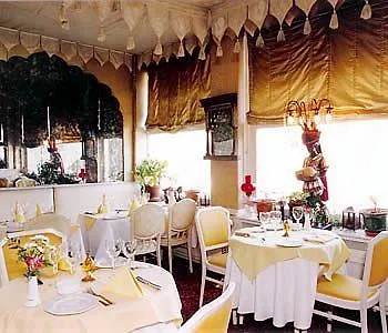 Hotel L'Auberge Du Souverain Auderghem 3*, Bruselas