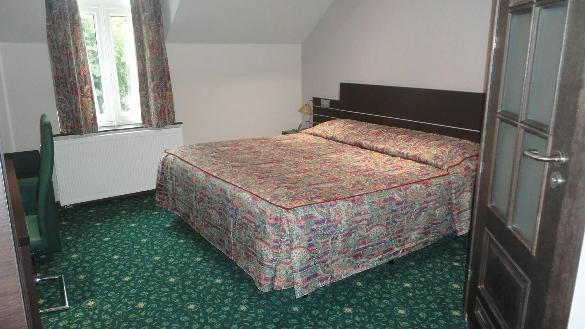 Hotel L'Auberge Du Souverain Auderghem